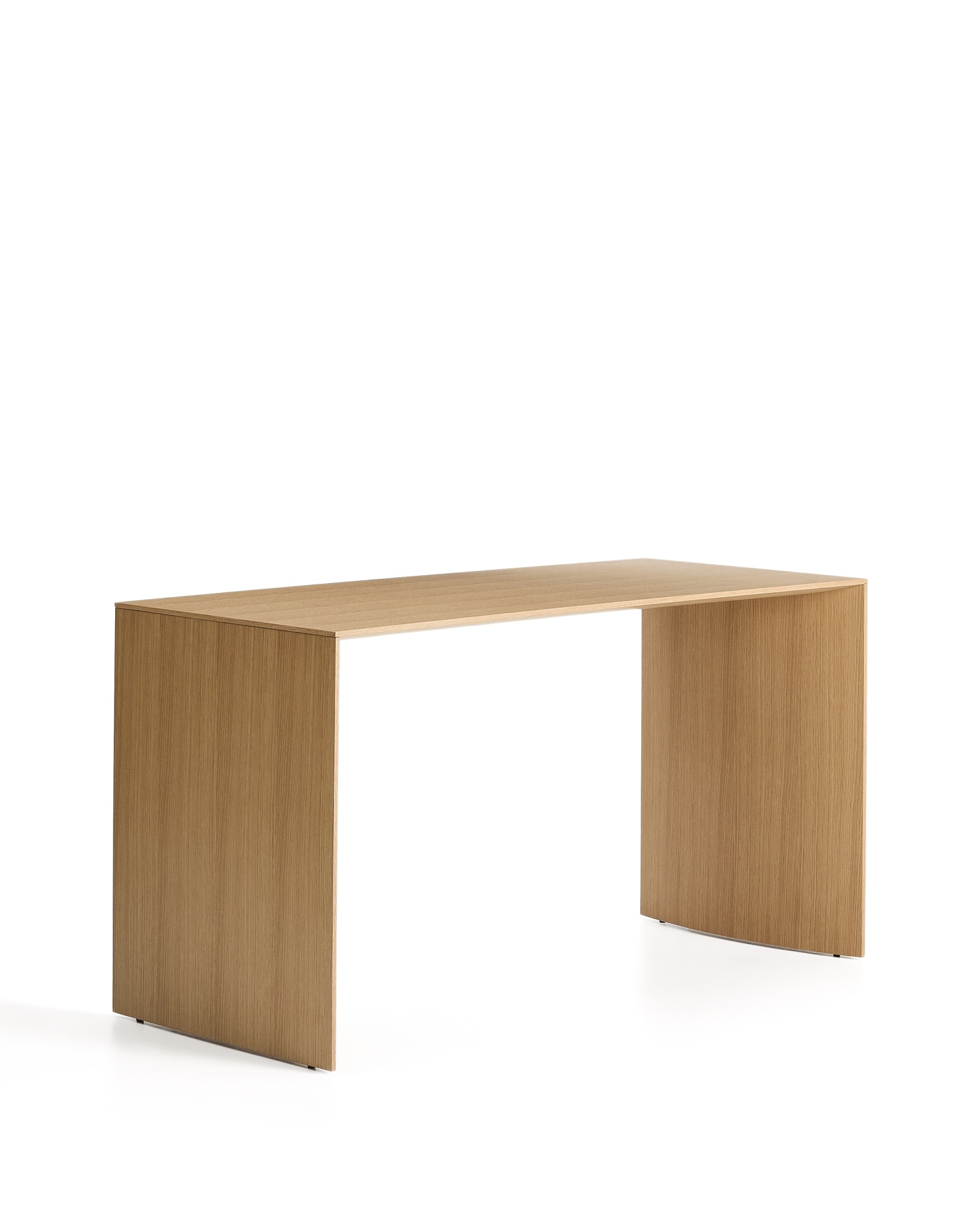 Письменный стол из дубового шпона Litto, 140 x 60 см La Forma (ex Julia Grup)